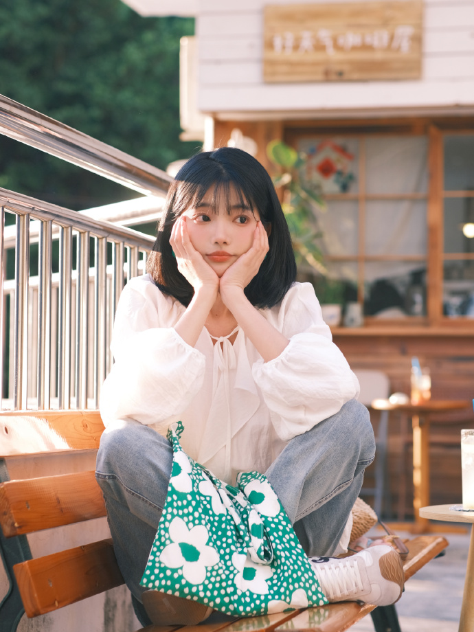 群像 · 假期
